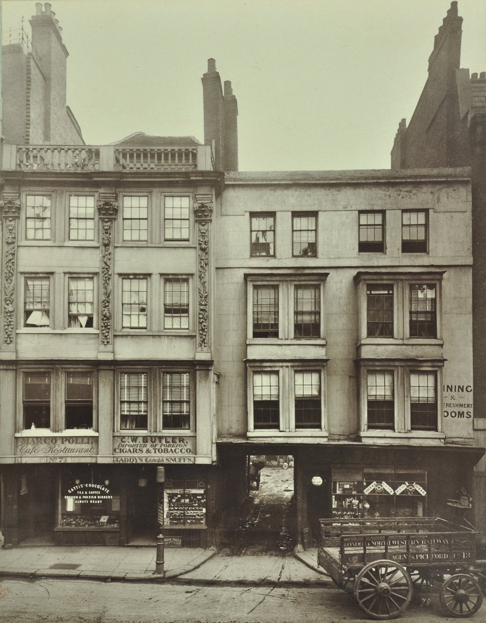 5-7 Aldgate, London, 1883 av English Photographer