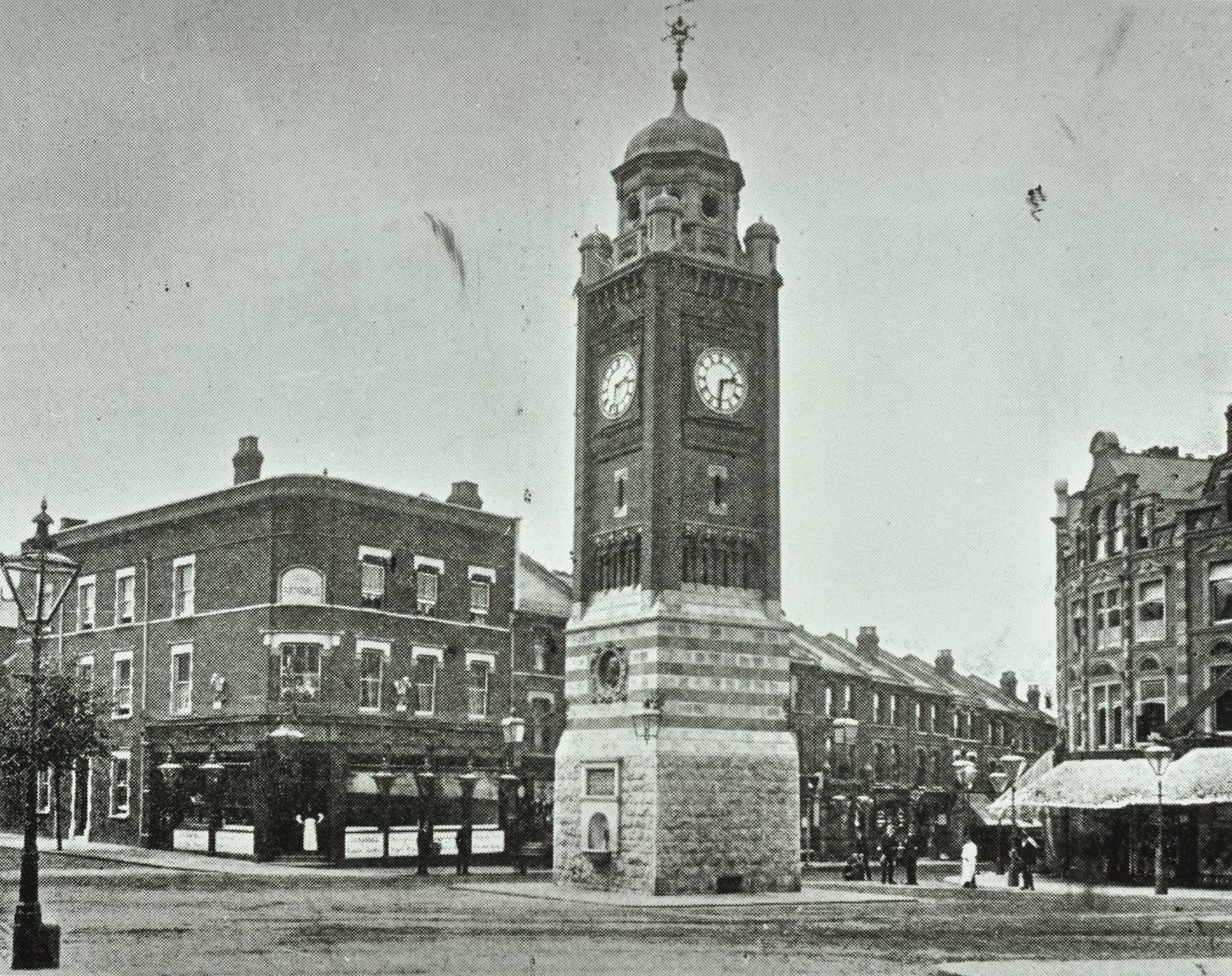 Clock Tower, The Broadway, Crouch End, 1890 av English Photographer