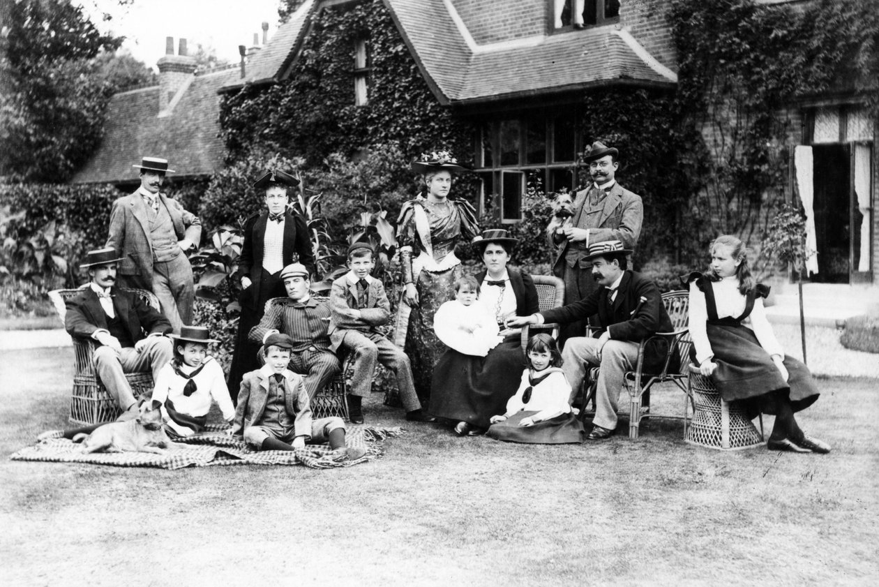 Familjen Husey, ca 1890 av English Photographer