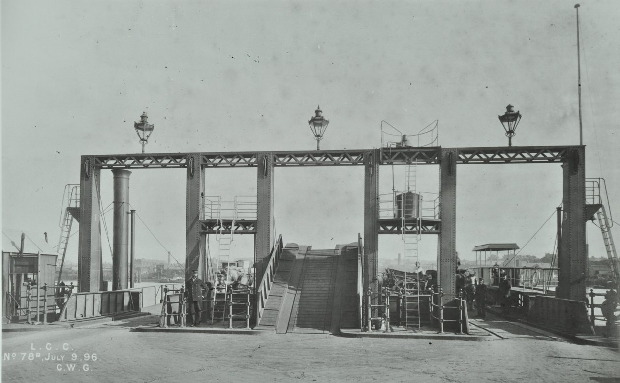 Utsikt över Woolwich Ferry, 1896 av English Photographer
