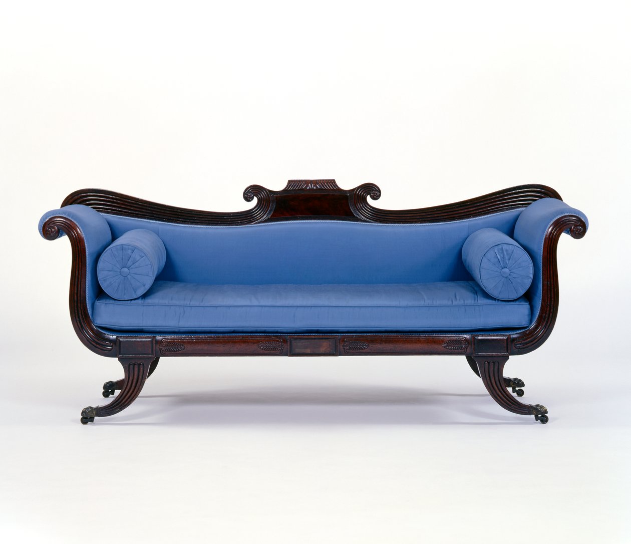 Soffa, ca 1830 (mahogny och siden) av English School