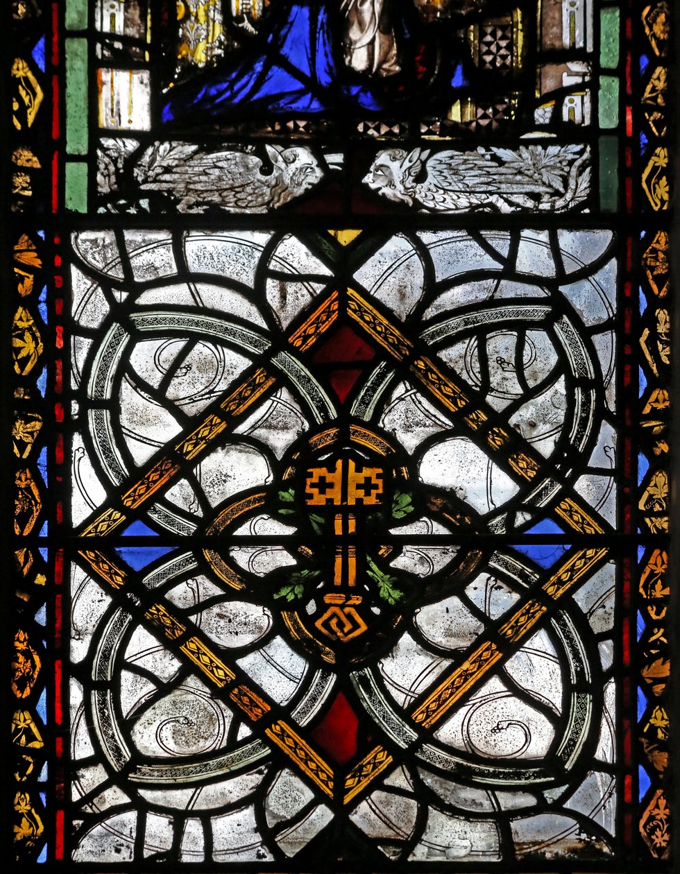 Fönster n4 föreställande grisaille & St Peter emblem av English School