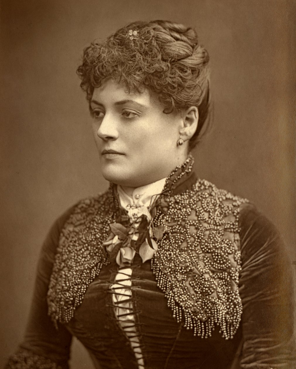 Sophie Eyre, brittisk skådespelerska, 1887. av Ernest Barraud