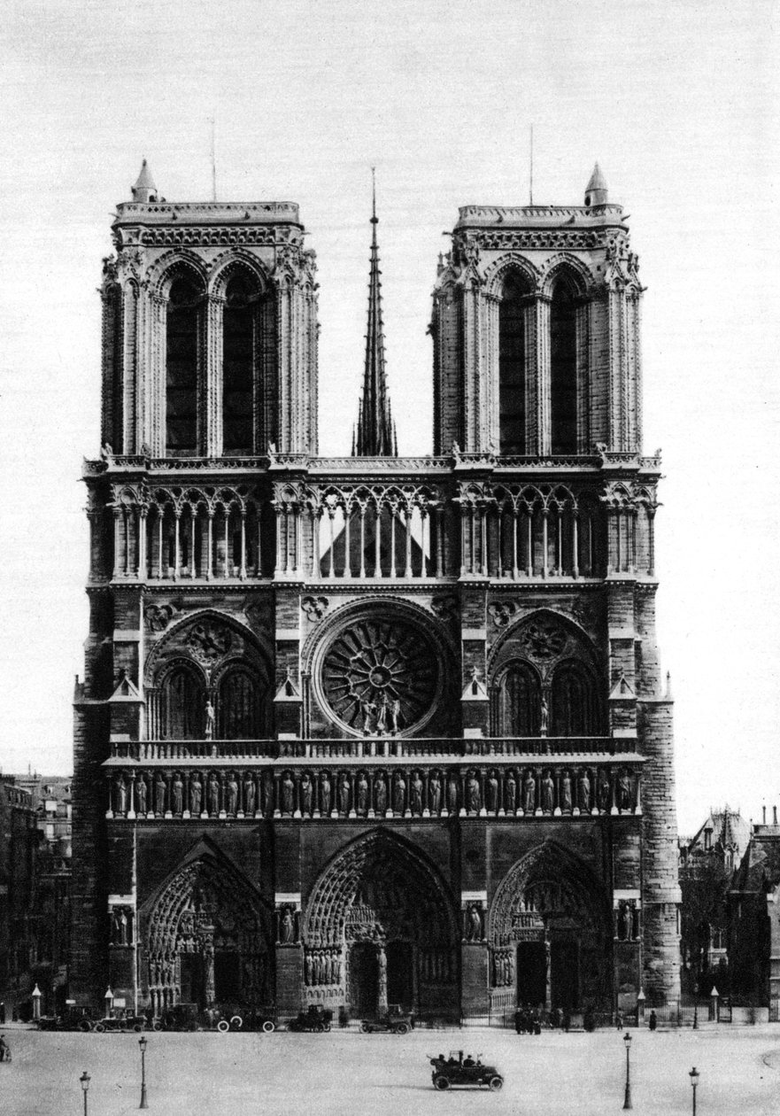 Framifrån av Notre-Dame, Paris, 1931. av Ernest Flammarion