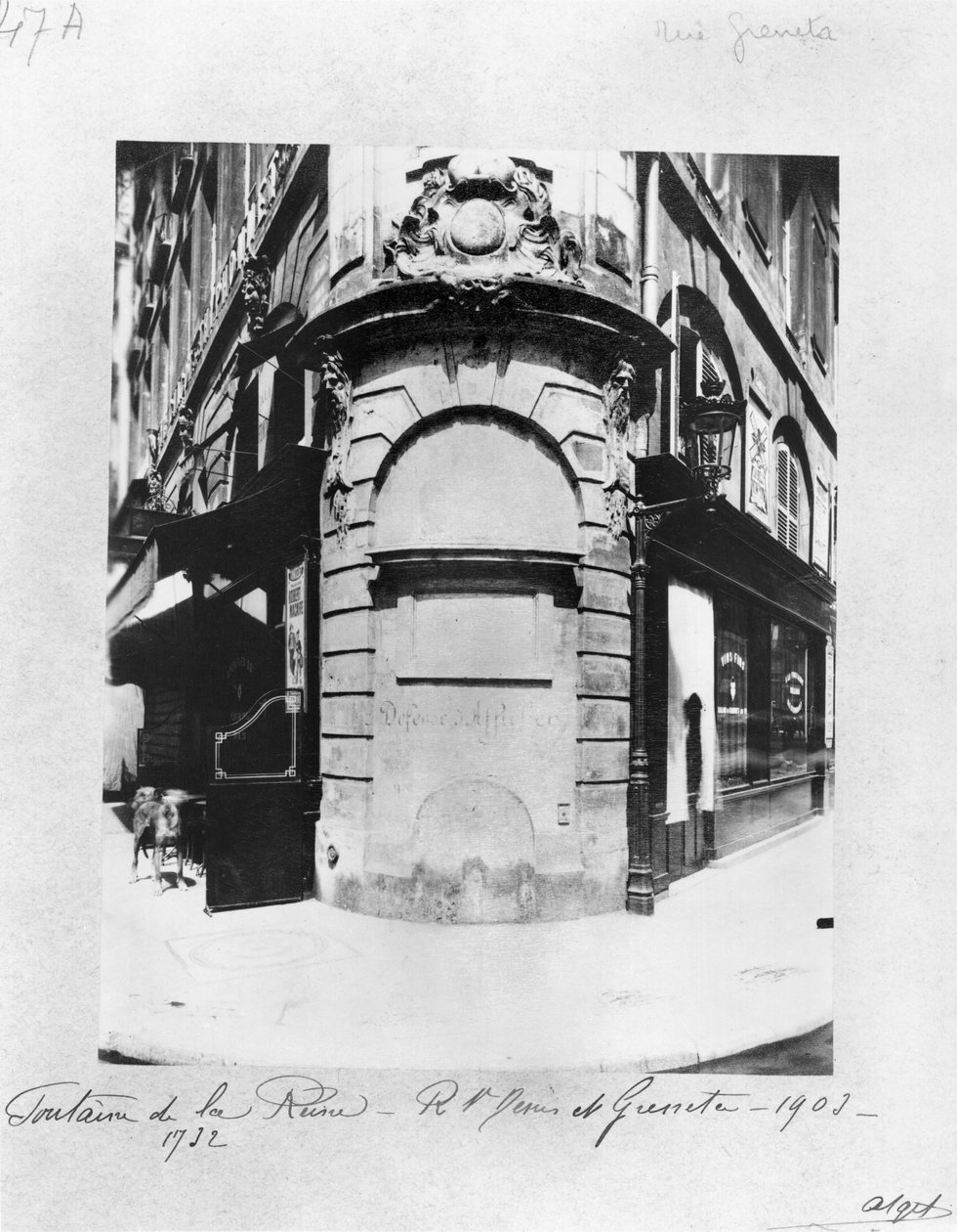 Drottningens fontän, rue Saint-Denis, Paris, 1903 av Eugène Atget