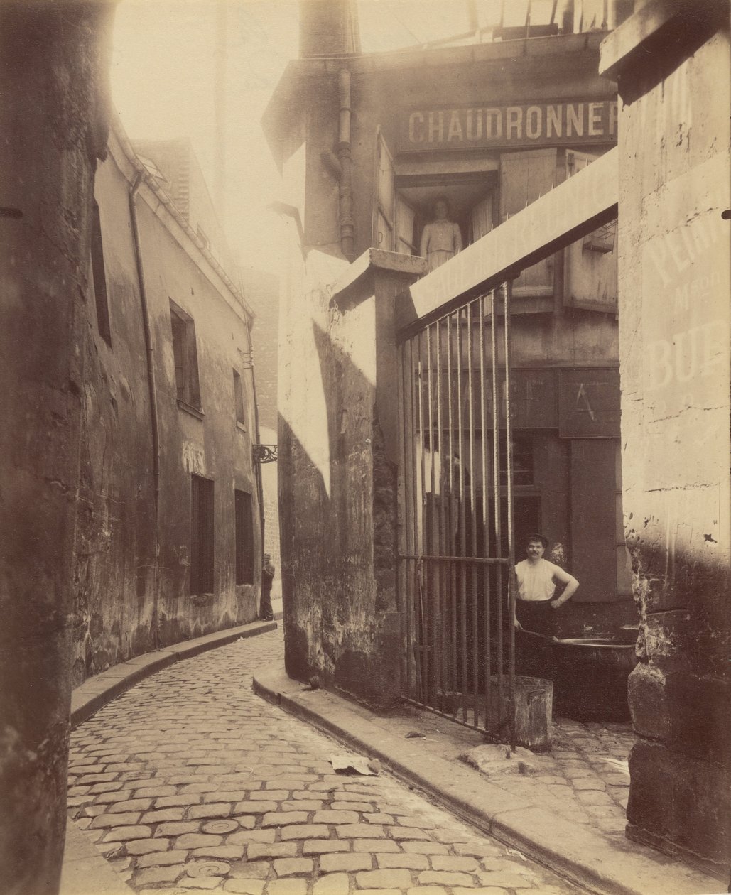 Metalworkers Shop, passage de la Réunion av Eugène Atget