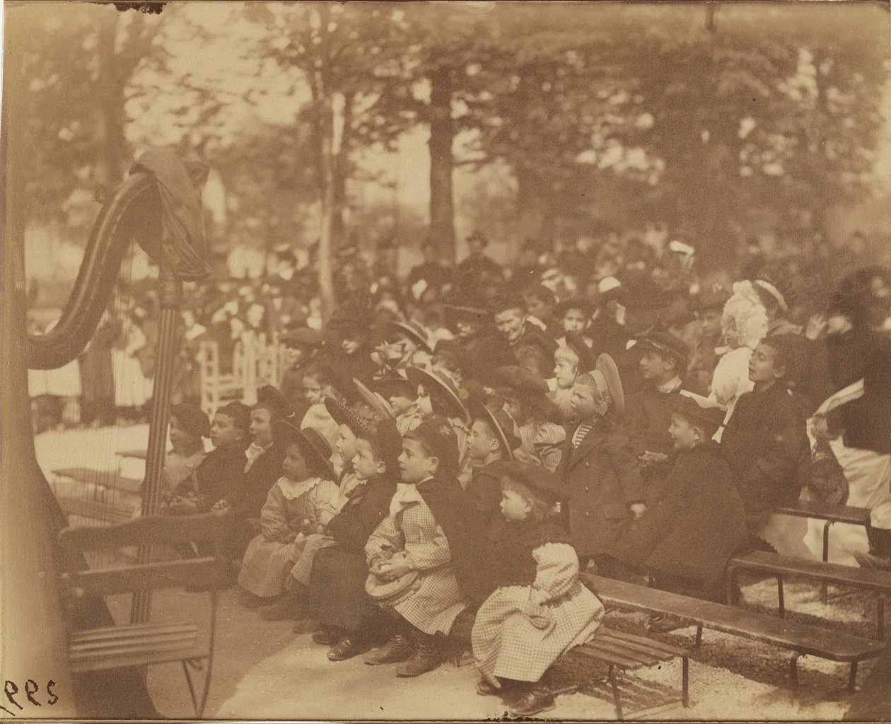 Guignol, Luxemburgs trädgård av Eugène Atget