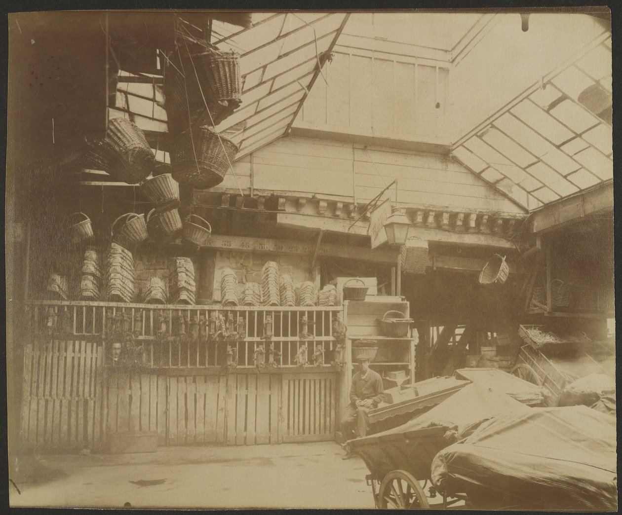 Hôtellerie du Heaume, 5 Rue Pirouette (1°) av Eugène Atget