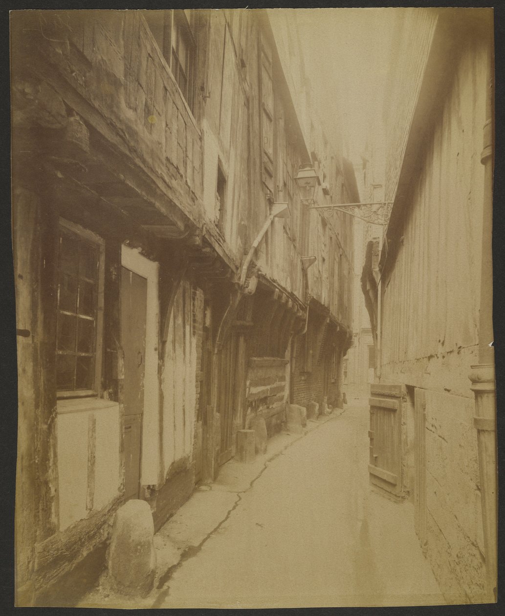 Rouen, Impasse des Hauts-Mariages av Eugène Atget