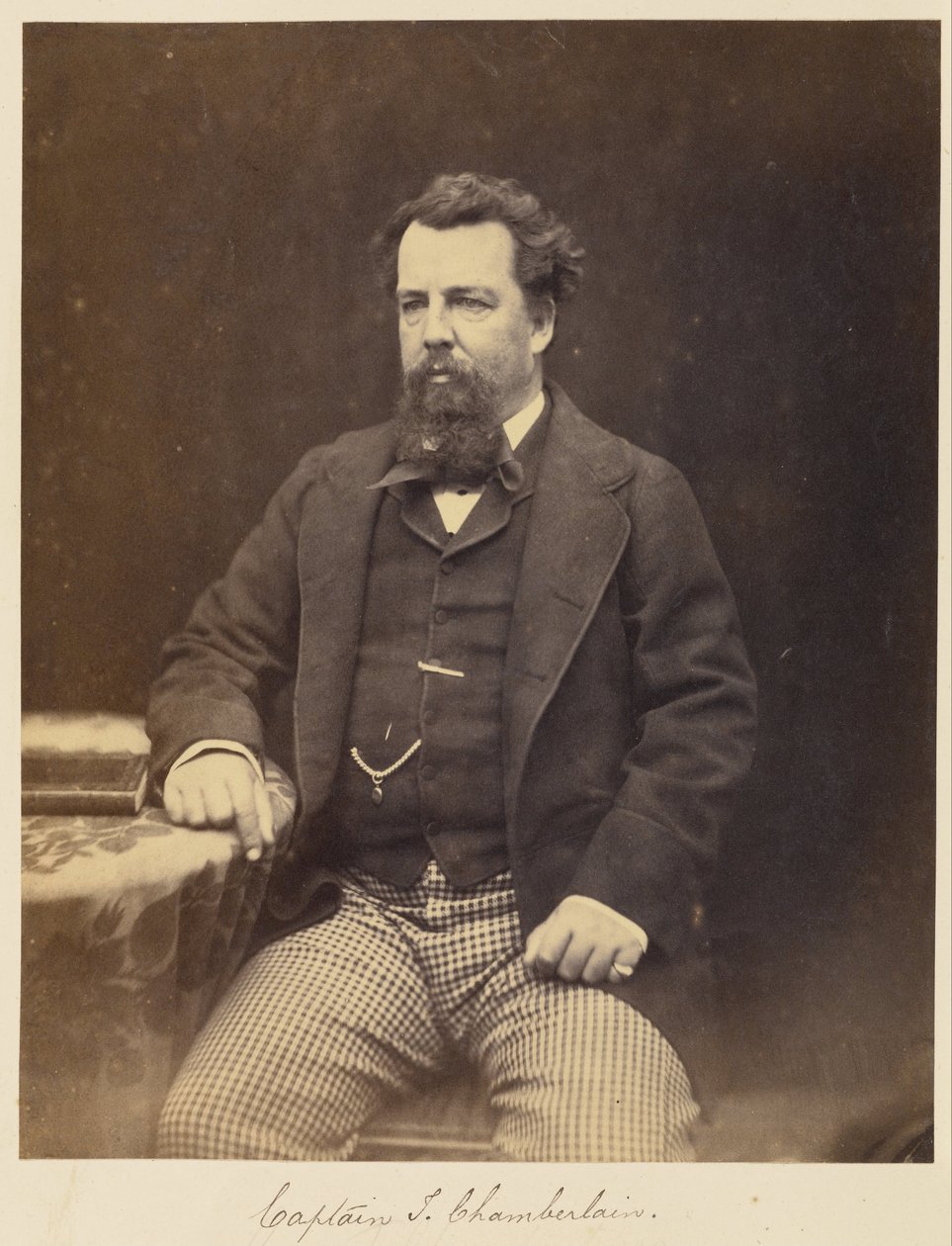 [Kapten J. Chamberlain] av Felice Beato