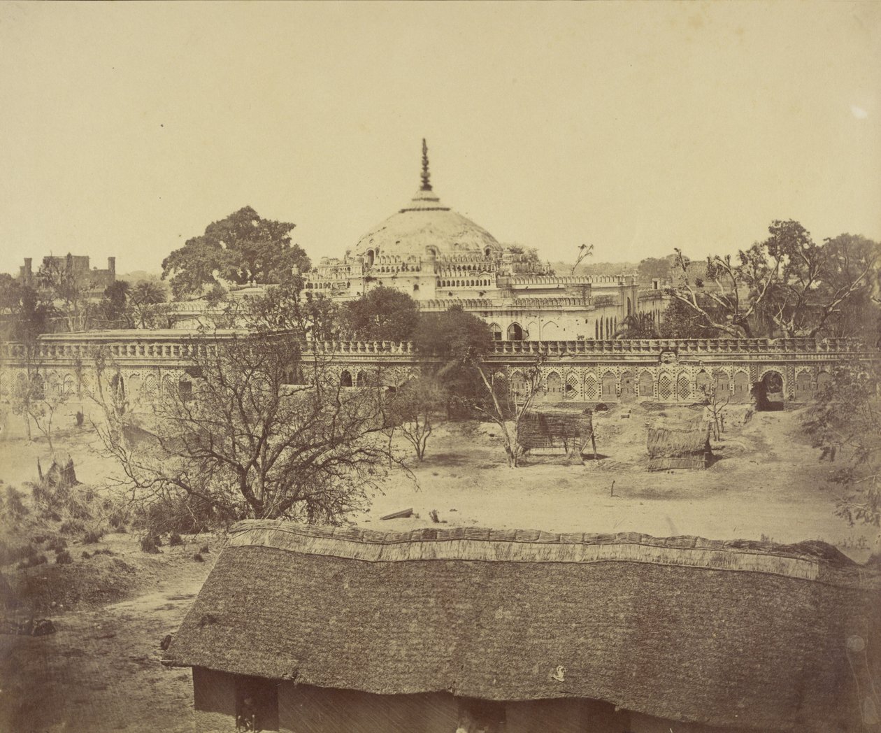 [Shah Najaf, Lucknow] av Felice Beato