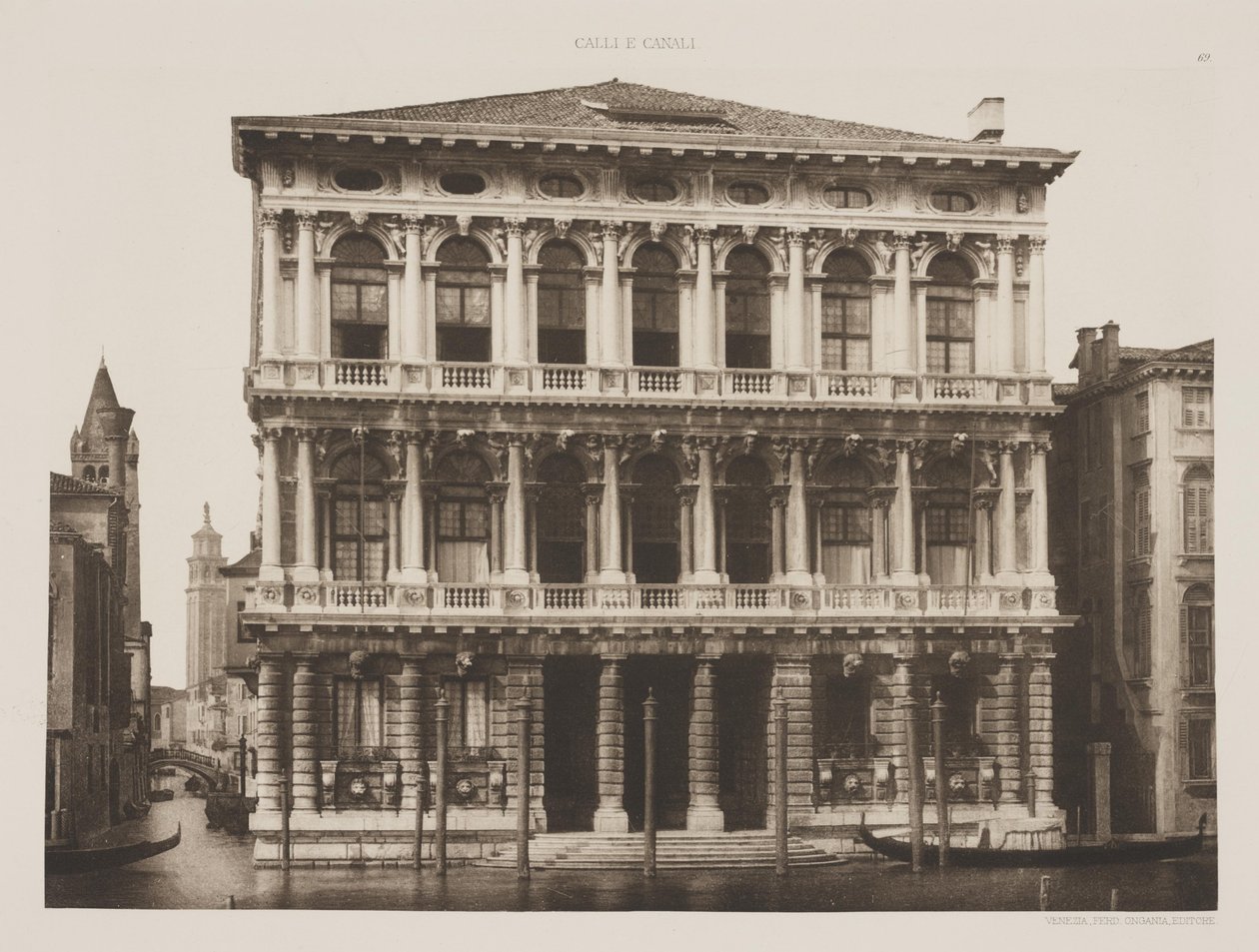 Rezzonico Palace av Ferdinando Ongania