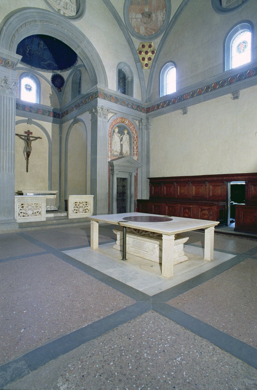 Utsikt över interiören, byggd c.1420-29 av Filippo Brunelleschi