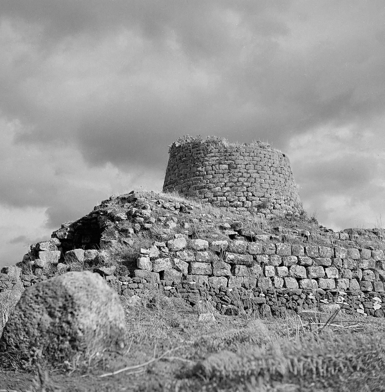 Nuraghe Santu Antine av Fosco Maraini
