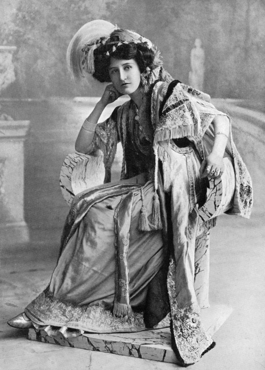 Elizabeth Firth, 1908-1909. av Foulsham and Banfield