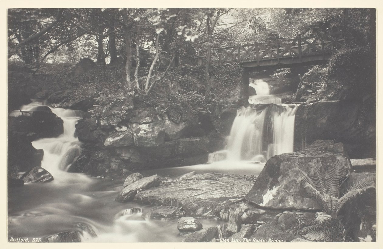 Glen Lyn, den rustika bron, 186094. av Francis Bedford