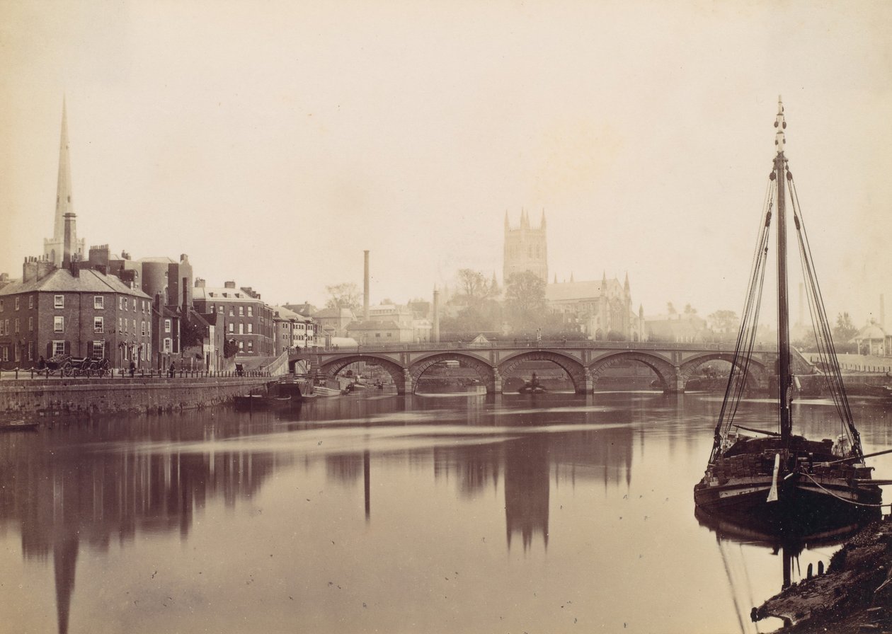 Worcester. Från Severn, 1870-talet. av Francis Bedford