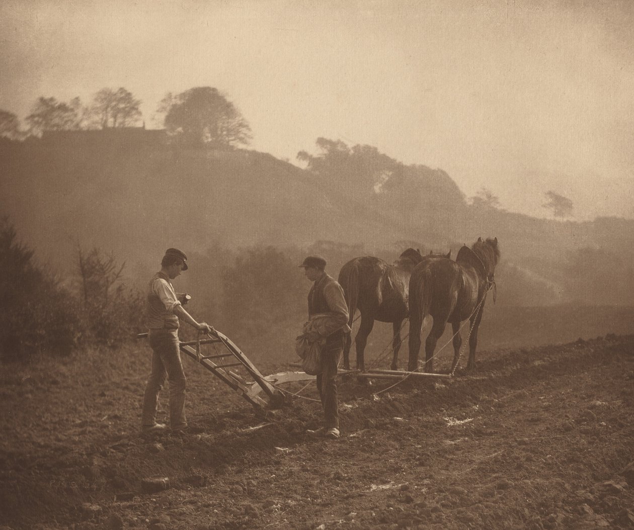 Middag, ca. 1890. av Frank Meadow. Sutcliffe