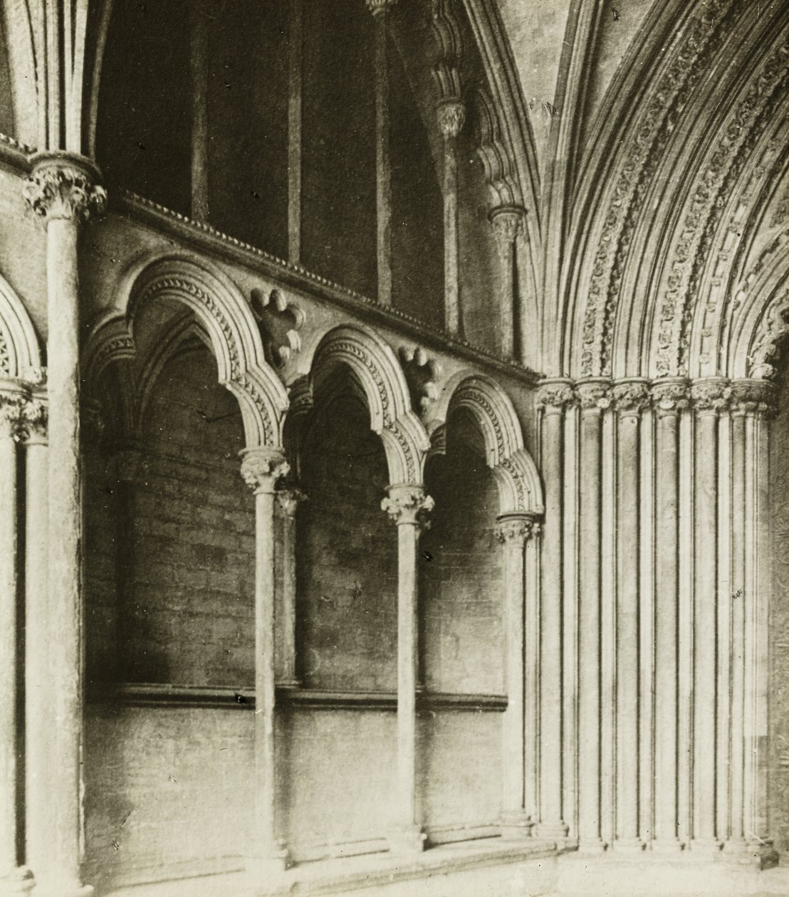 Katedralen i Ely: Galilee Porch, detaljer av Frederick H. Evans