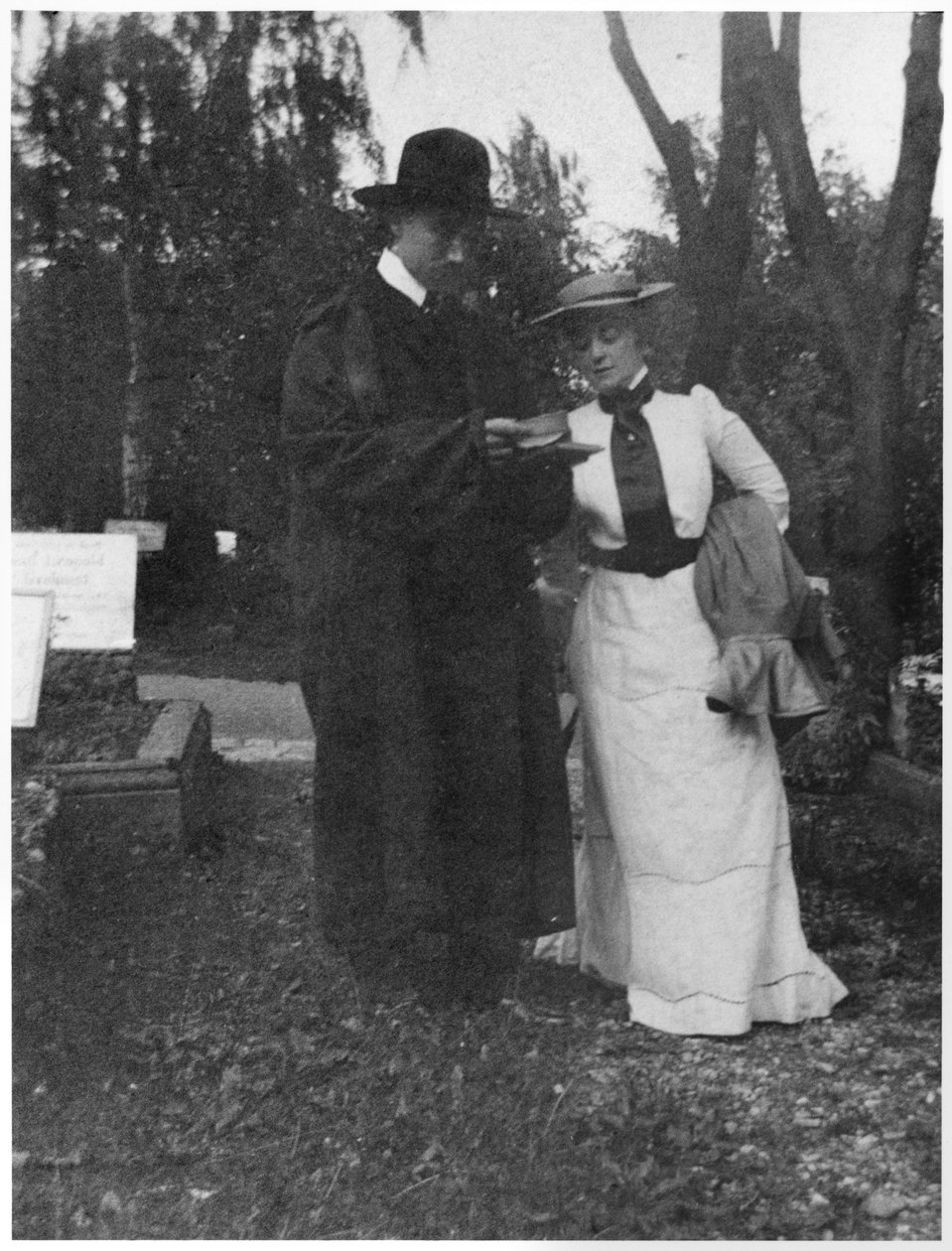 Andre Gide och Maria van Rysselberghe, Weimar, Tyskland, 1903 av French Photographer