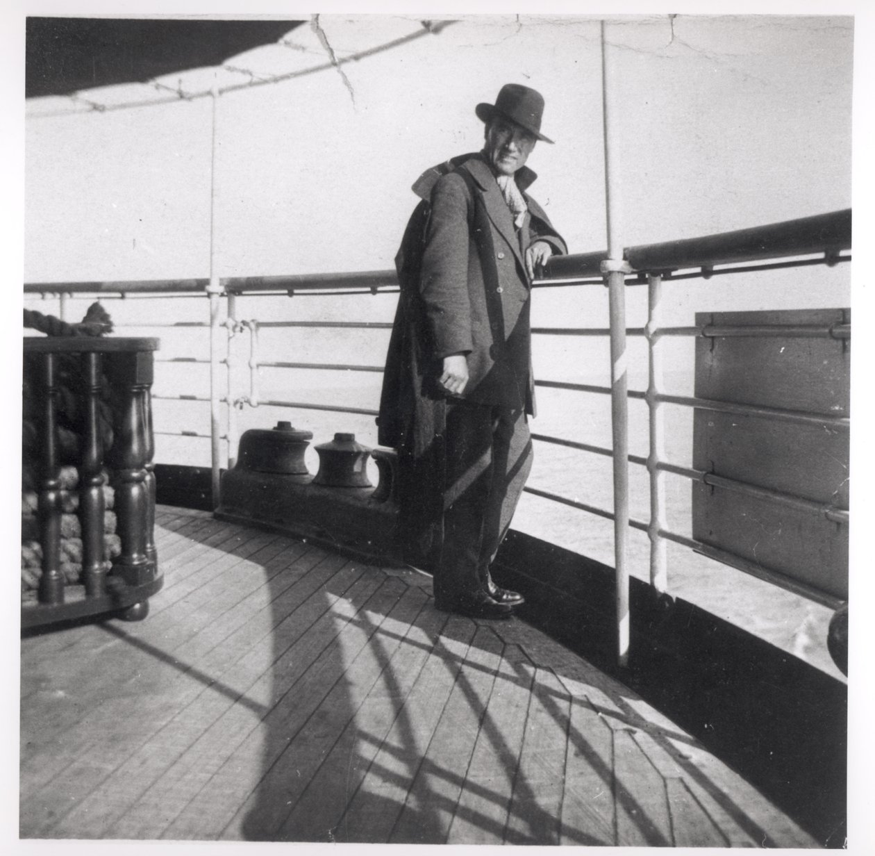 Andra Gide avgår till Mindre Asien (1869-1951) 1914 av French Photographer