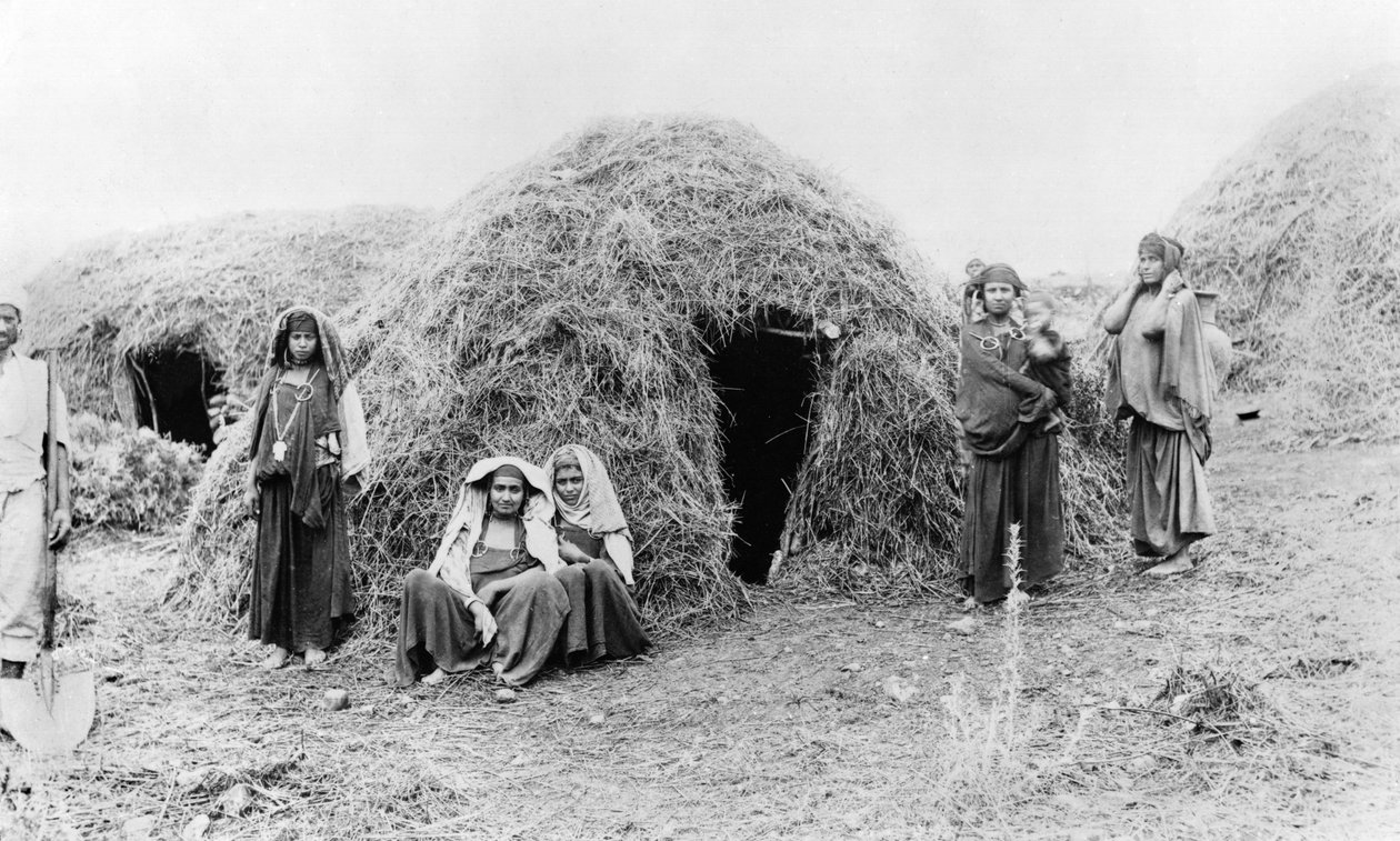 Berberby nära Tunis, ca 1900 av French Photographer