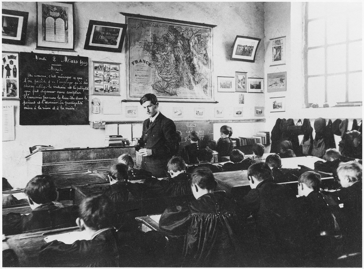 Klass i en folkskola, Orme, 2 mars 1909 av French Photographer
