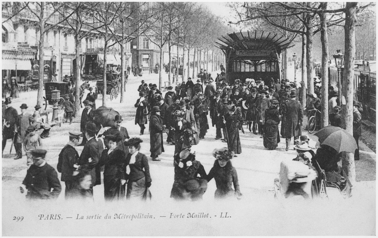 Vykort som visar Metropolitan-stationens utgång, Porte Maillot, Paris, designat av Hector Guimard (1867-1942) c.1905 av French Photographer