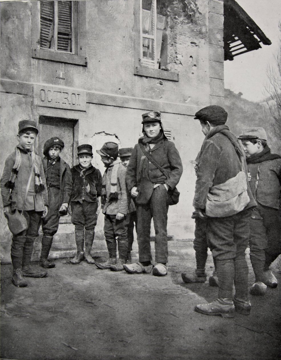 Skolbarn från Alsace, 1915 av French Photographer
