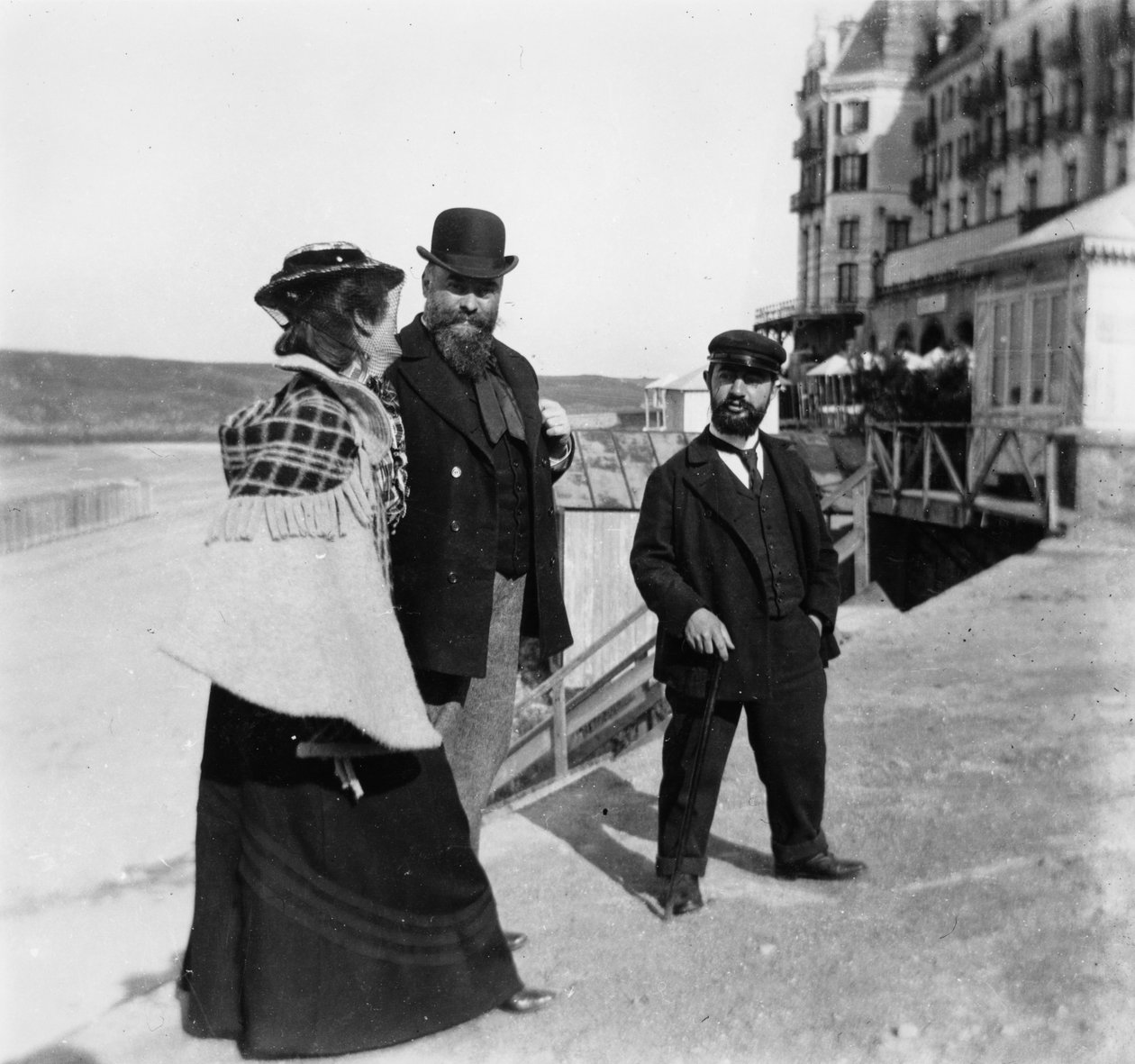 Toulouse Lautrec av French Photographer