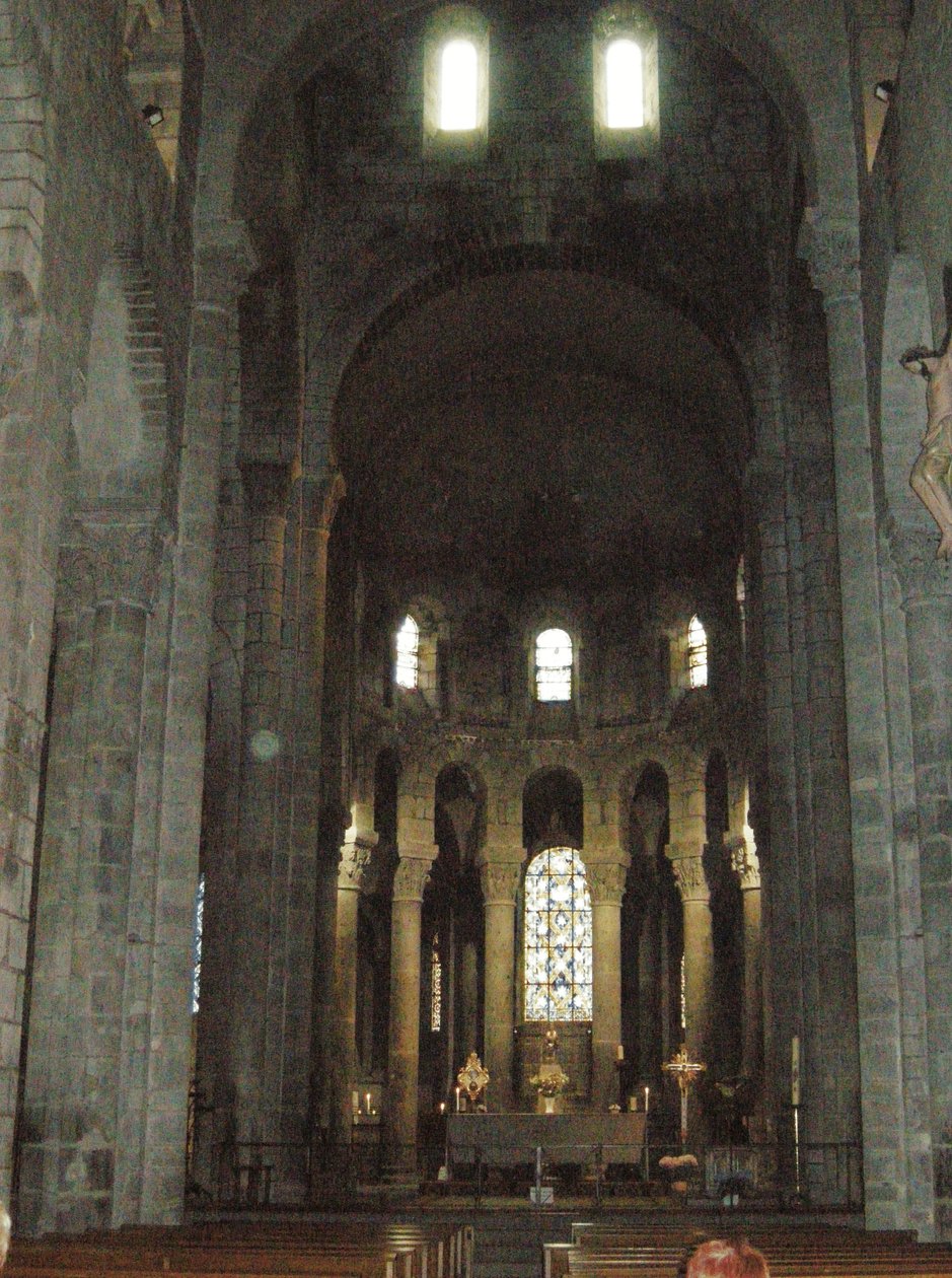 Interiörvy av basilikan av French School