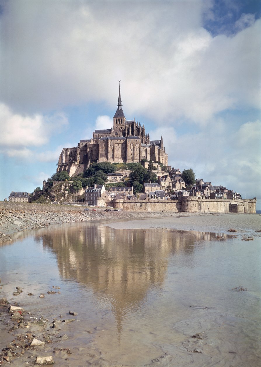Mont Saint Michel av French School