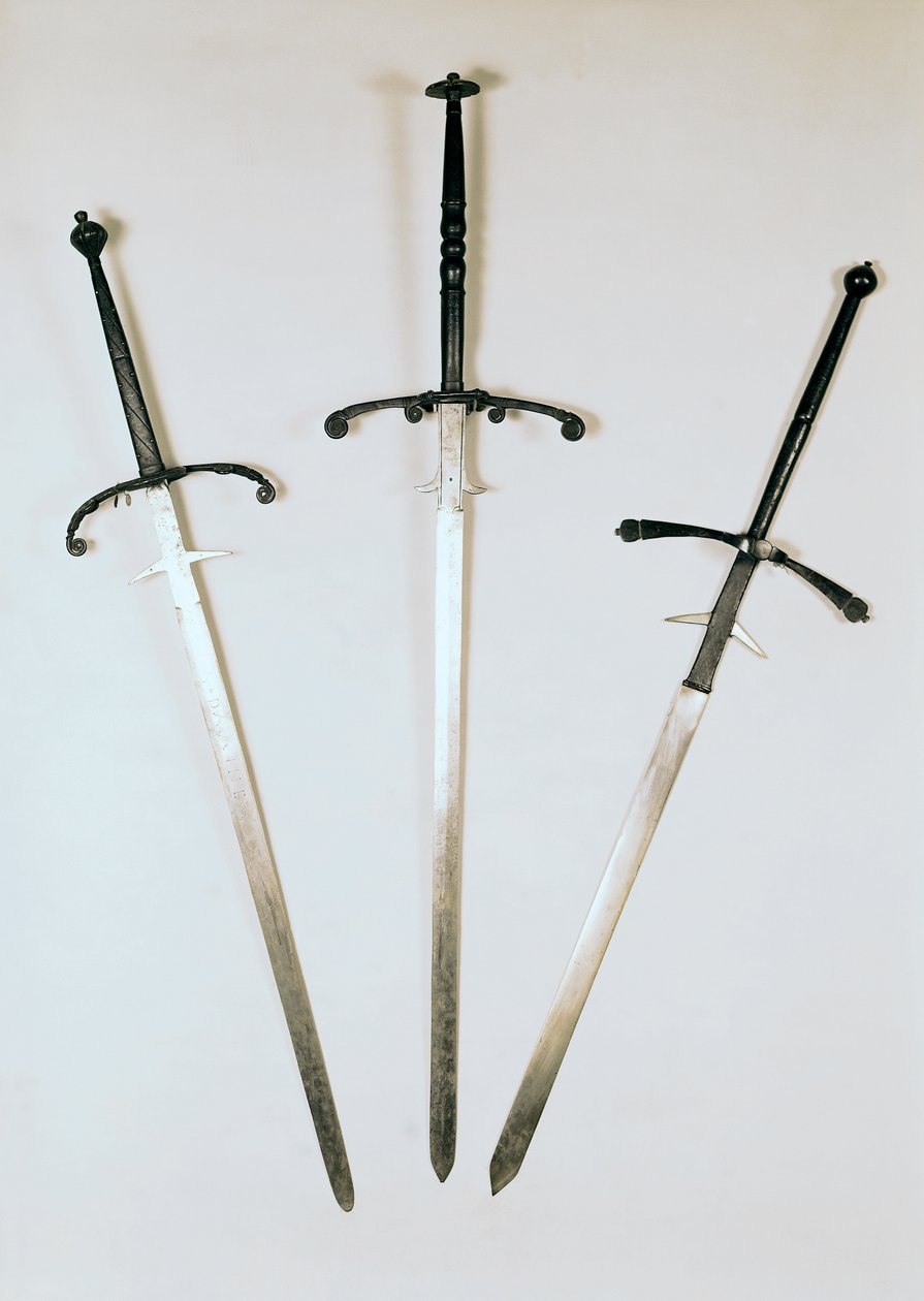 Tre tvåhandssvärd, 1570 (metall) av French School