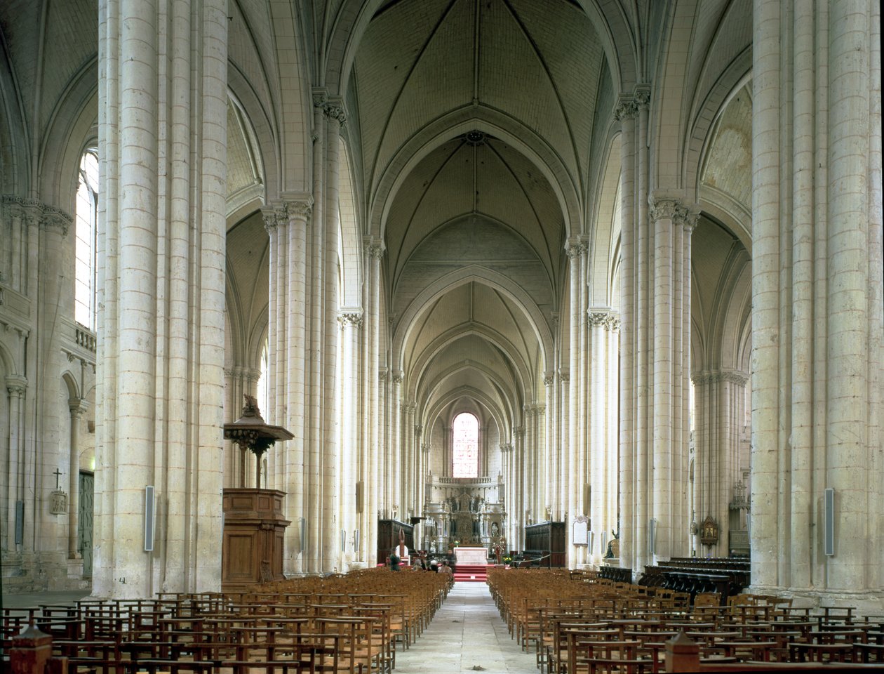 Utsikt över långhuset, c.1162-80 av French School