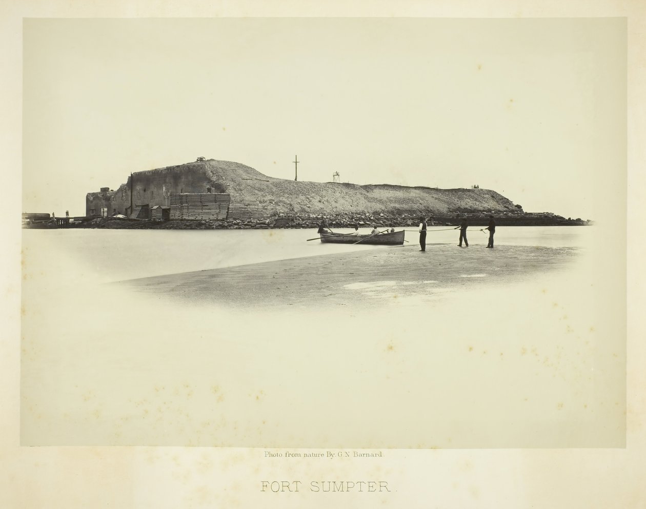 Fort Sumpter, 186566. av George N. Barnard