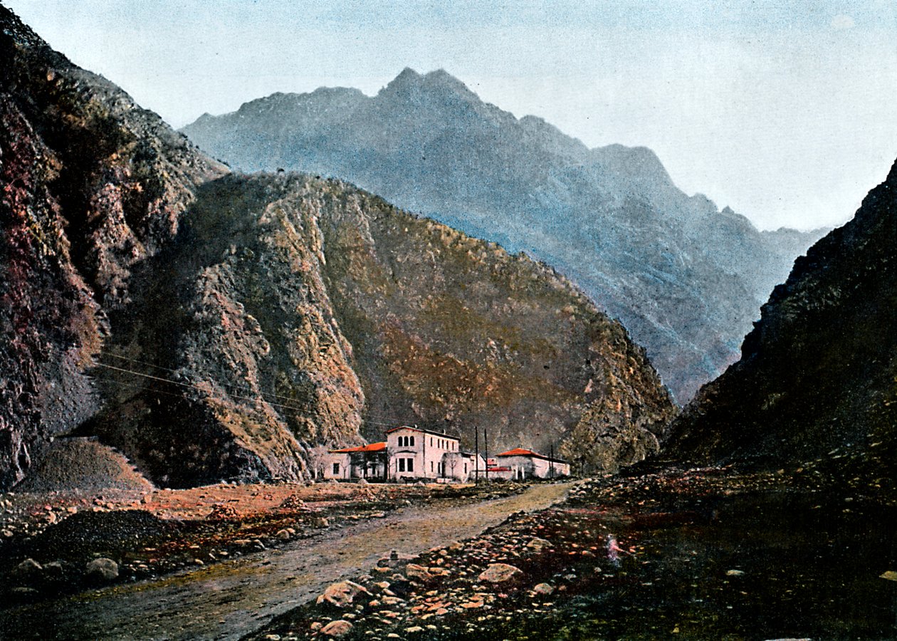 Station på en militärväg, Kaichaour, c1890. av Gillot