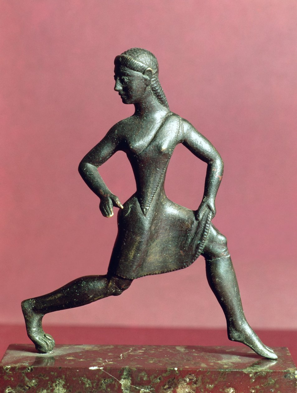 Figur av en flicka som springer, (brons) av Greek