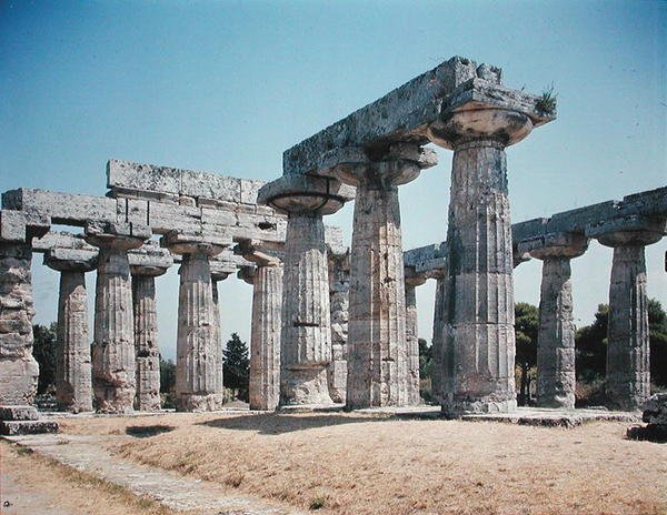 Den inre pelargången av Hera I-templet, c.550 f.Kr av Greek