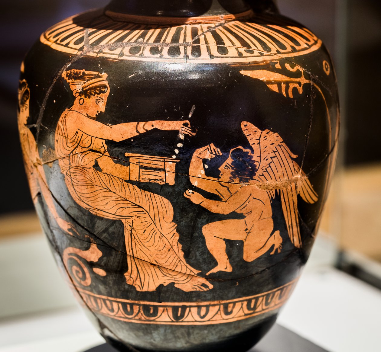 Attisk rödfigurig oenochoe (terrakotta) av Greek School