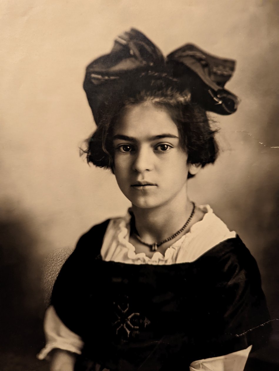 Frida Kahlo, 15 juni av Guillermo Kahlo