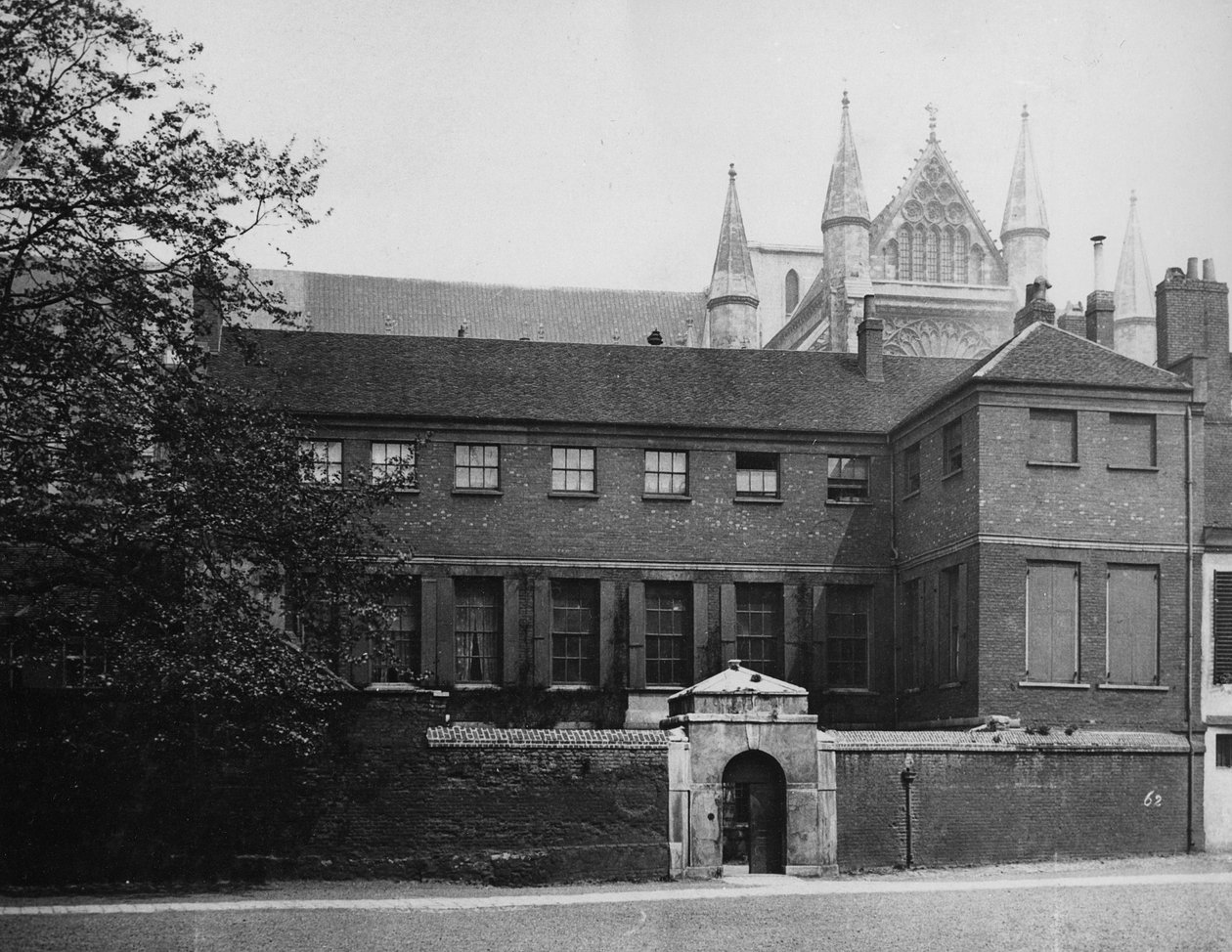 Ashburnham House, ca 1882 av Henry Dixon