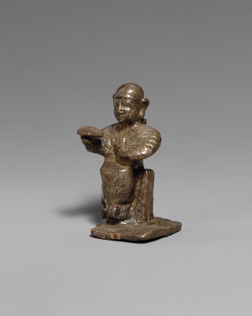 Sittande kvinna, ca 1300-1200-talet f.Kr. (silver) av Hittite