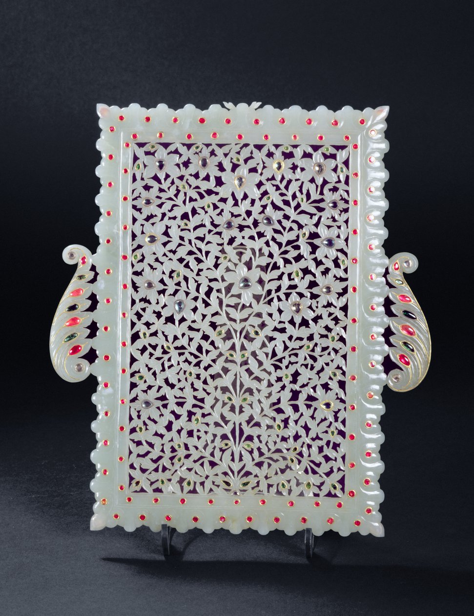 Jade spegelbaksida, infälld med ädelstenar, 1800-tal (blandade media) av Indian School