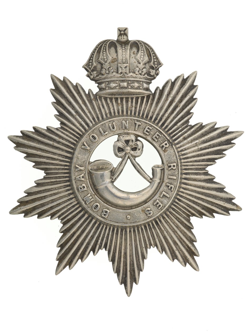 Hjälmmärke, Bombay Volunteer Rifles, 1877-1901 av Indian School