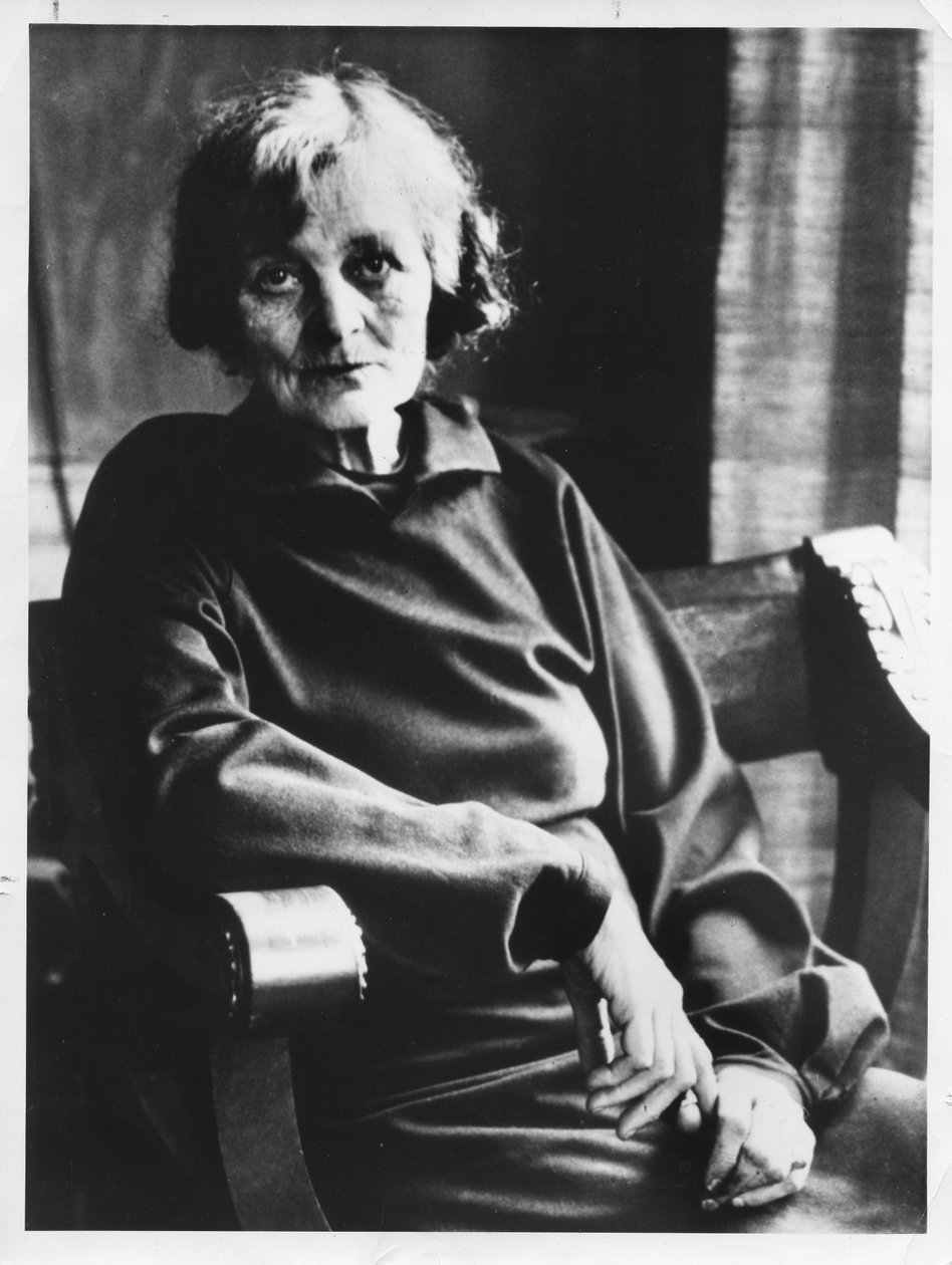 Maud Gonne, ca 1950 av Irish Photographer