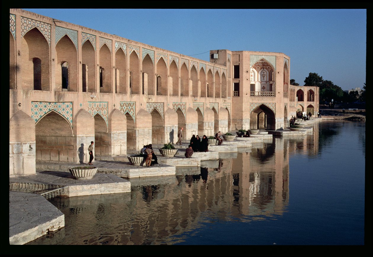 Khaju Bridge-dammen, Safavidperioden av Islamic School