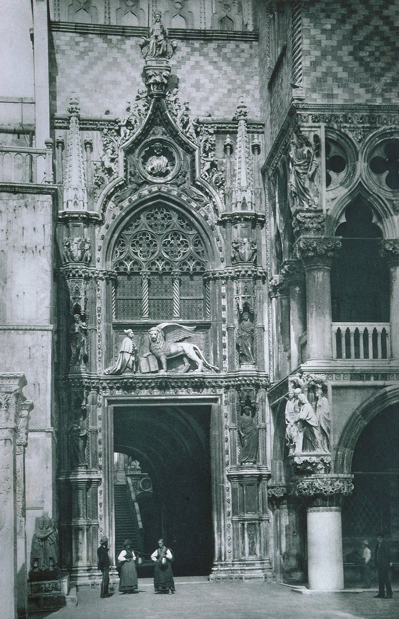 Porta della Carta av Italian Photographer
