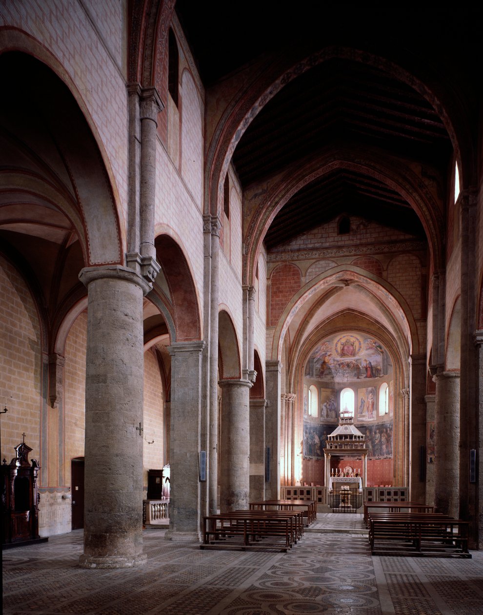 Mittskepp av katedralen St Mary av Italian School