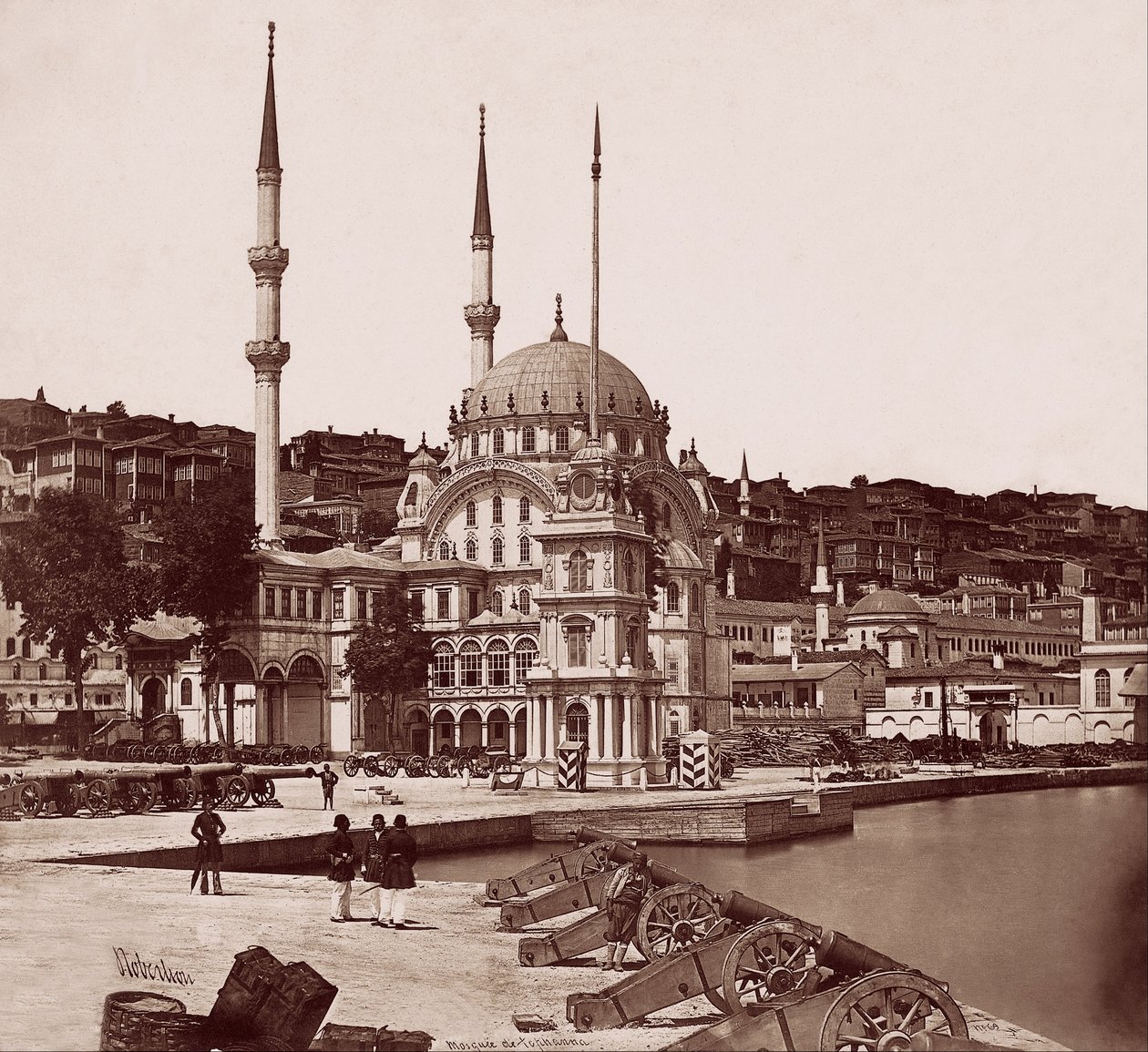 Nusretiye Mosque and the Tophane Square av James Robertson