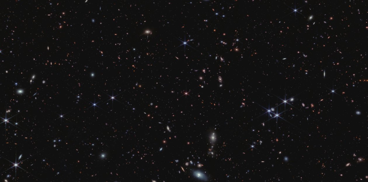 Quasar J0100+2802 (NIRCam-bild) av James Webb Space Telescope (NASA)